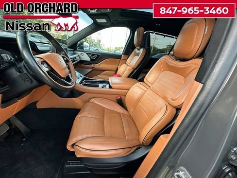 Used 2023 Lincoln Aviator Black Label AWD/4WD image 11