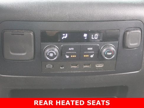 Used 2018 GMC Yukon Denali w/ Open Road Package AWD/4WD image 30