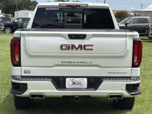 Used 2023 GMC Sierra 1500 Denali w/ Denali Reserve Package AWD/4WD image 8