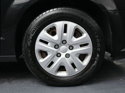 Used 2017 Dodge Grand Caravan SE w/ Power Window Group image 14