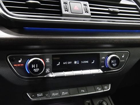 Certified 2025 Audi Q5 2.0T Premium Plus image 22