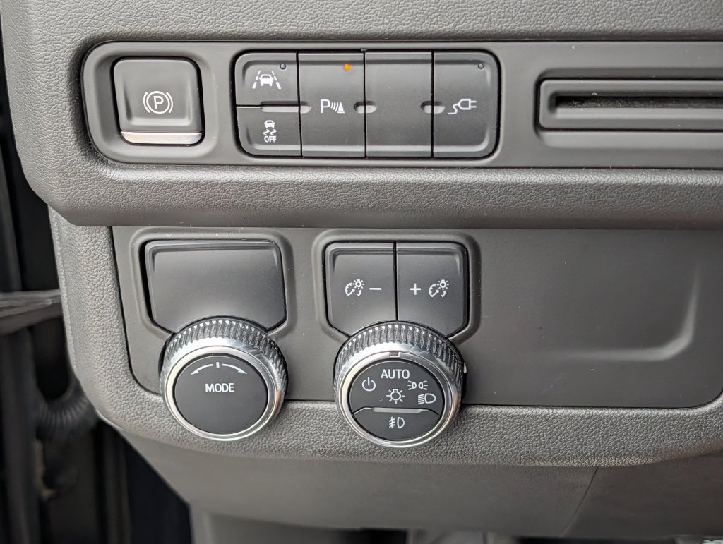 Used 2021 GMC Yukon SLT RWD image 22
