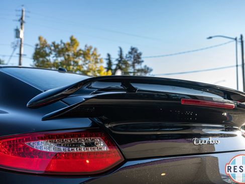 Used 2010 Porsche 911 Turbo AWD/4WD image 21