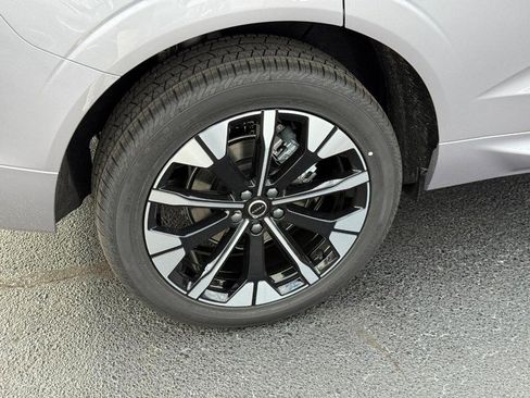 New 2026 Volvo XC60 B5 Plus w/ Protection Package Premier image 4