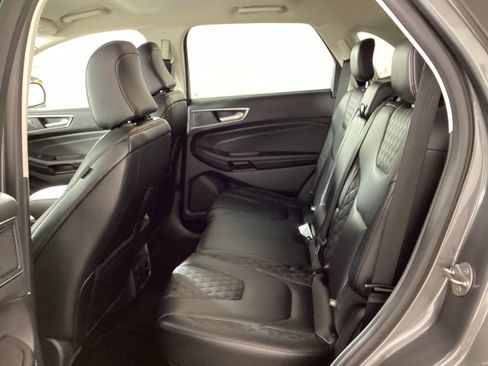Used 2024 Ford Edge Titanium image 13