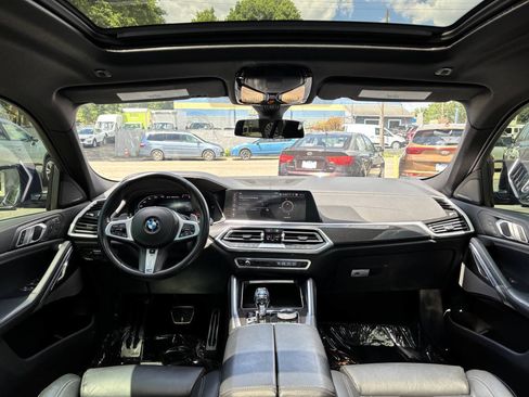 Used 2020 BMW X6 M50i w/ Premium Package AWD/4WD image 18