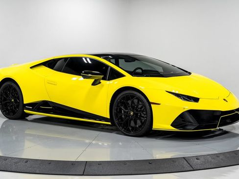 Used 2022 Lamborghini Huracan EVO AWD/4WD image 39