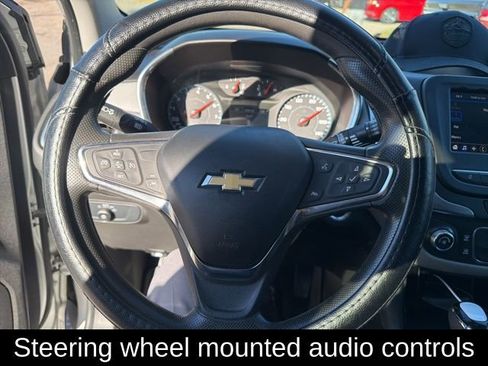Used 2021 Chevrolet Equinox LS w/ LS Convenience Package FWD image 13