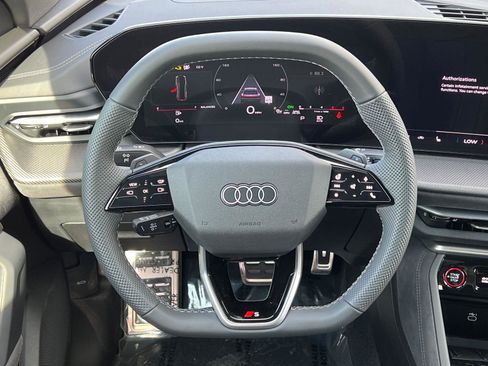 New 2025 Audi SQ5 Premium Plus image 17