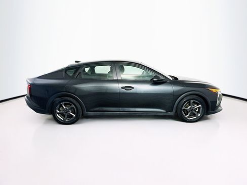 Used 2025 Kia K4 LXS image 10