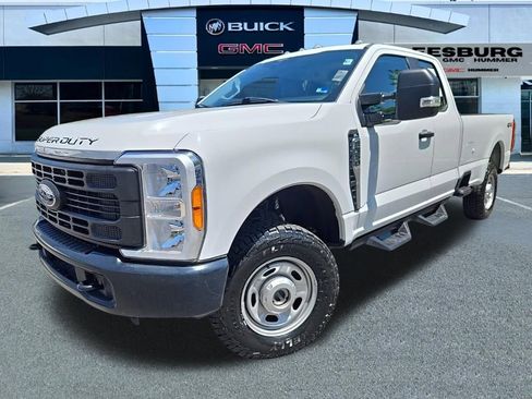 Used 2023 Ford F350 XL AWD/4WD image 3