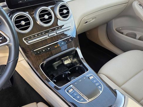 Certified 2022 Mercedes-Benz GLC 300 image 19