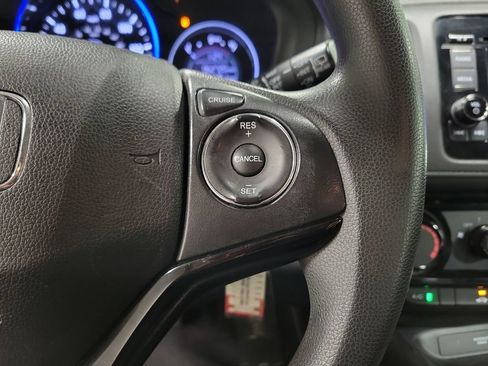 Used 2022 Honda HR-V LX image 23