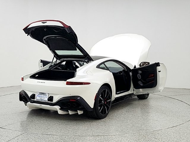 Used 2020 Aston Martin V8 Vantage Coupe RWD image 11