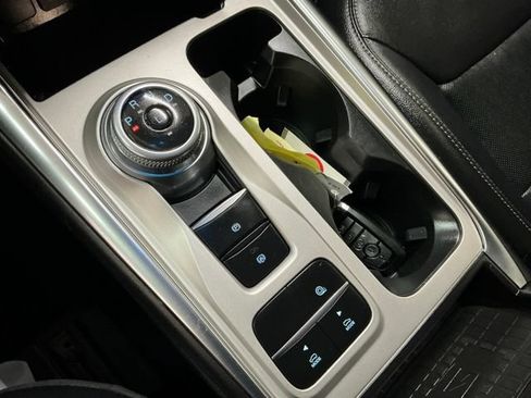 Used 2022 Ford Explorer Limited w/ Equipment Group 301A RWD image 24