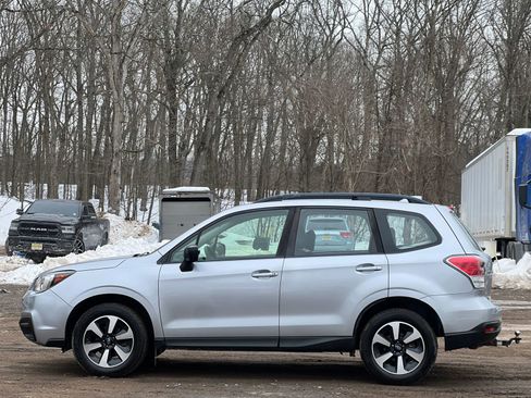 Used 2018 Subaru Forester 2.5i w/ Alloy Wheel Package image 3