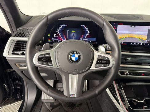 Used 2026 BMW X7 xDrive40i w/ M Sport Package image 27