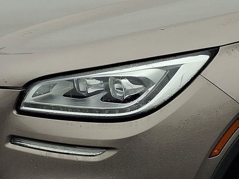 Certified 2020 Lincoln Corsair Reserve w/ Equipment Group 202A image 9