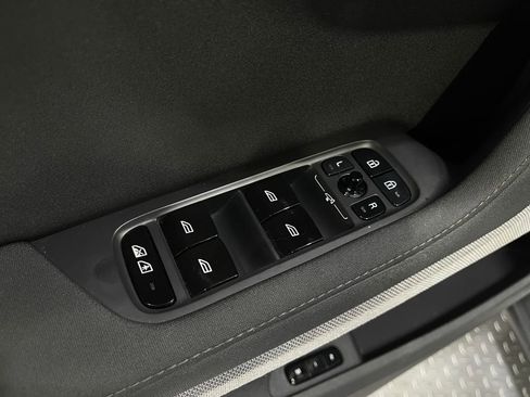 Used 2022 Polestar Polestar 2 w/ Pilot Package image 15