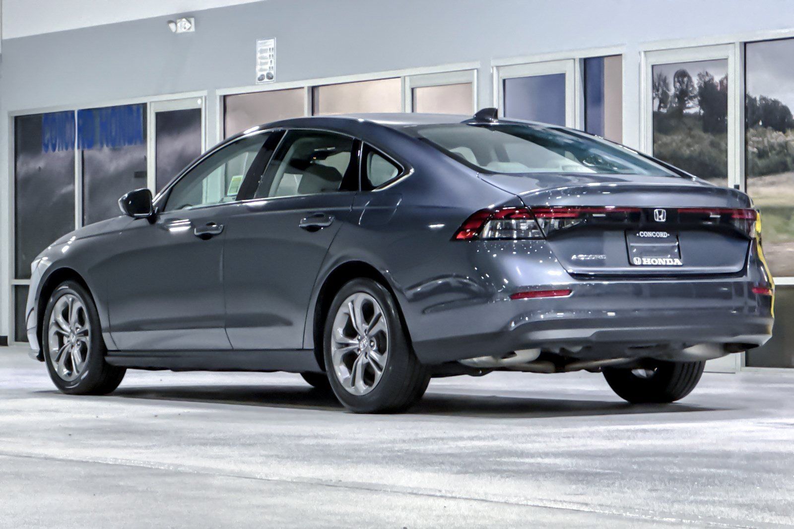 Used 2024 Honda Accord EX image 3