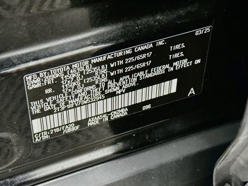 Used 2025 Toyota RAV4 XLE AWD/4WD image 12