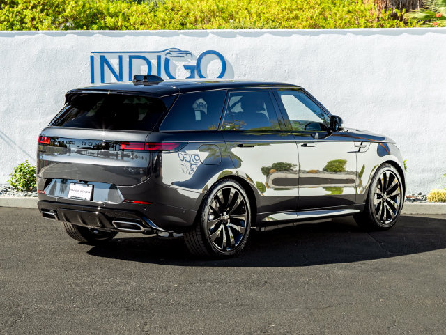New 2026 Land Rover Range Rover Sport Dynamic SE AWD/4WD image 6