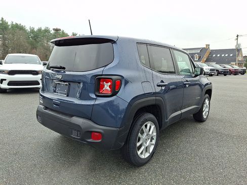 Used 2023 Jeep Renegade Latitude image 11