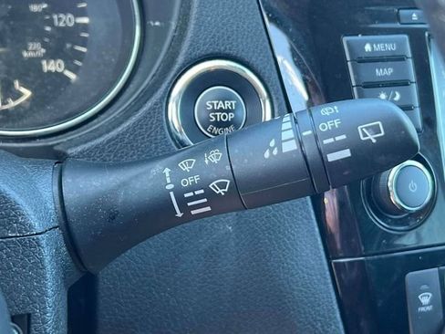 Used 2020 Nissan Rogue SV w/ Premium Package AWD/4WD image 24