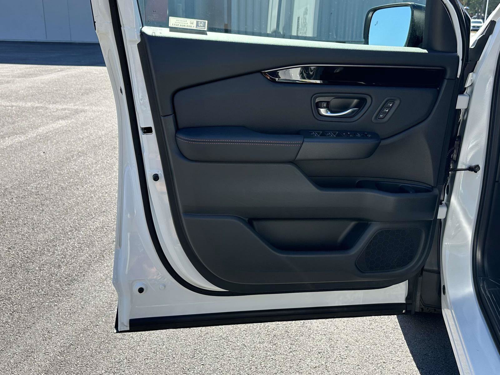 New 2026 Honda Pilot TrailSport image 5