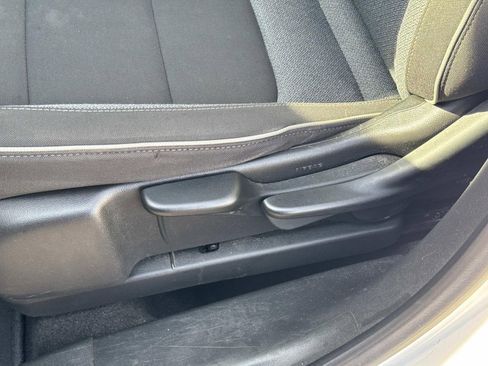 Used 2024 Chevrolet TrailBlazer LS image 25