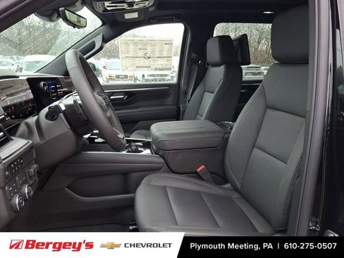 New 2026 Chevrolet Suburban Z71 w/ Z71 Off-Road Package image 8