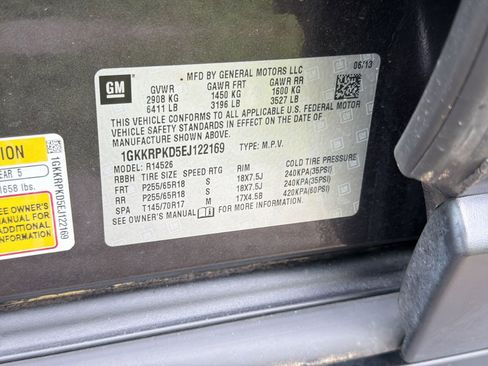 Used 2014 GMC Acadia SLE FWD image 19