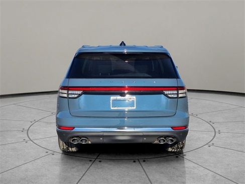 New 2026 Lincoln Aviator Reserve image 11