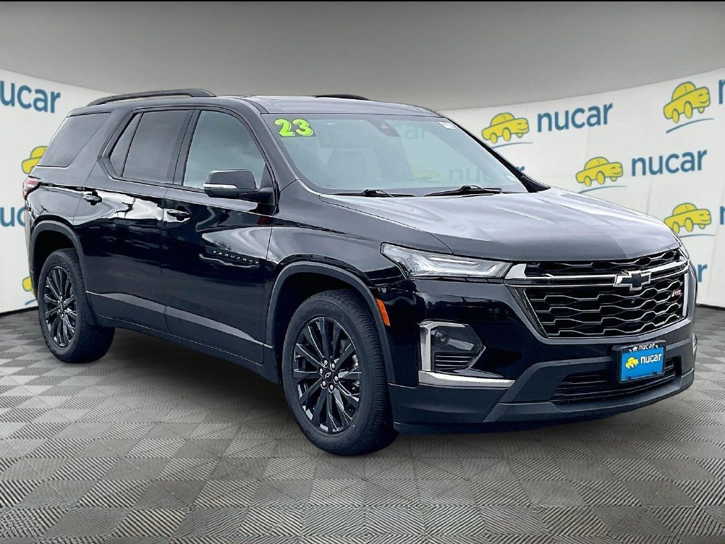Used 2023 Chevrolet Traverse RS AWD/4WD image 1