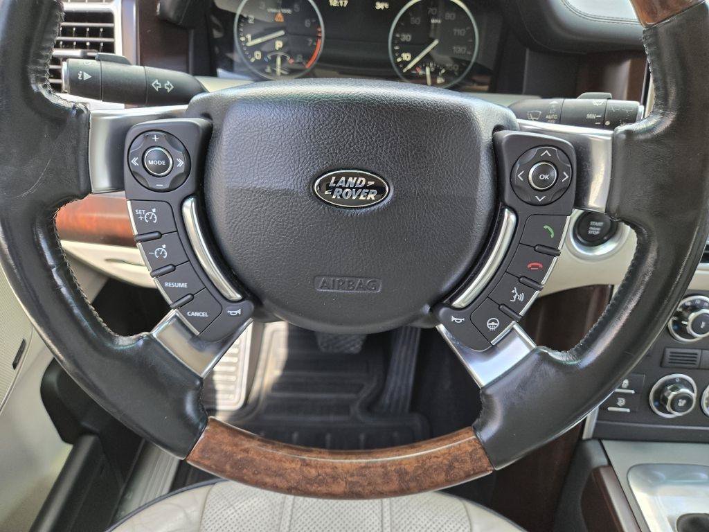 Used 2012 Land Rover Range Rover HSE LUX AWD/4WD image 24