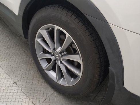 Used 2018 Hyundai Santa Fe SE FWD image 31