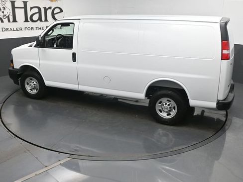 New 2026 Chevrolet Express 2500 w/ Driver Convenience Package RWD image 20