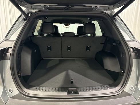 New 2026 Chevrolet Equinox ACTIV w/ Safety and Technology Package image 11