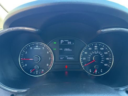 Used 2018 Kia Forte LX image 16