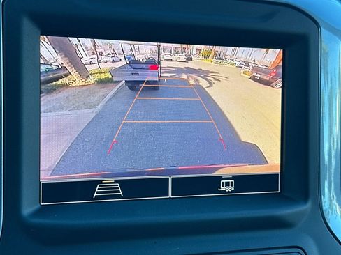 Certified 2022 Chevrolet Silverado 1500 Custom image 19