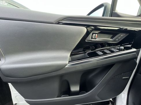 Used 2023 Subaru Solterra AWD image 21