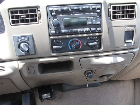 Used 2003 Ford F350 Lariat AWD/4WD image 24