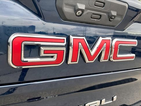 Used 2021 GMC Sierra 3500 Denali w/ Denali Ultimate Package AWD/4WD image 29