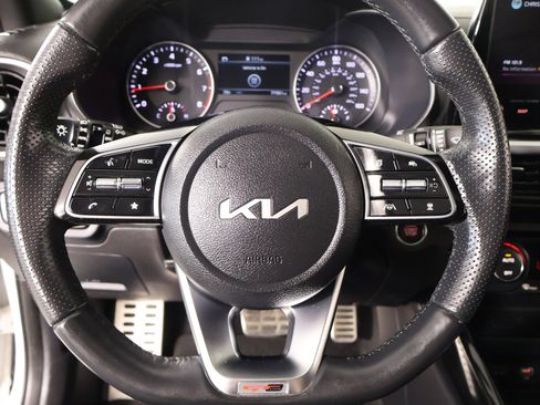 Used 2022 Kia Forte GT-Line w/ GT-Line Premium Package FWD image 3