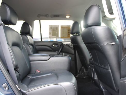 Used 2024 INFINITI QX80 Luxe AWD/4WD image 36