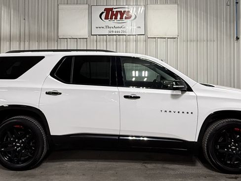 Used 2019 Chevrolet Traverse Premier w/ Redline Edition image 2