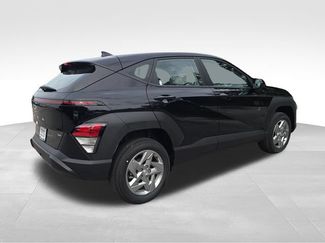 New 2026 Hyundai Kona SE AWD/4WD video 5