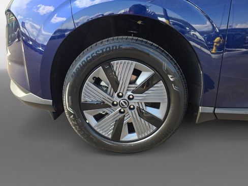 New 2025 Nissan Murano SL image 8