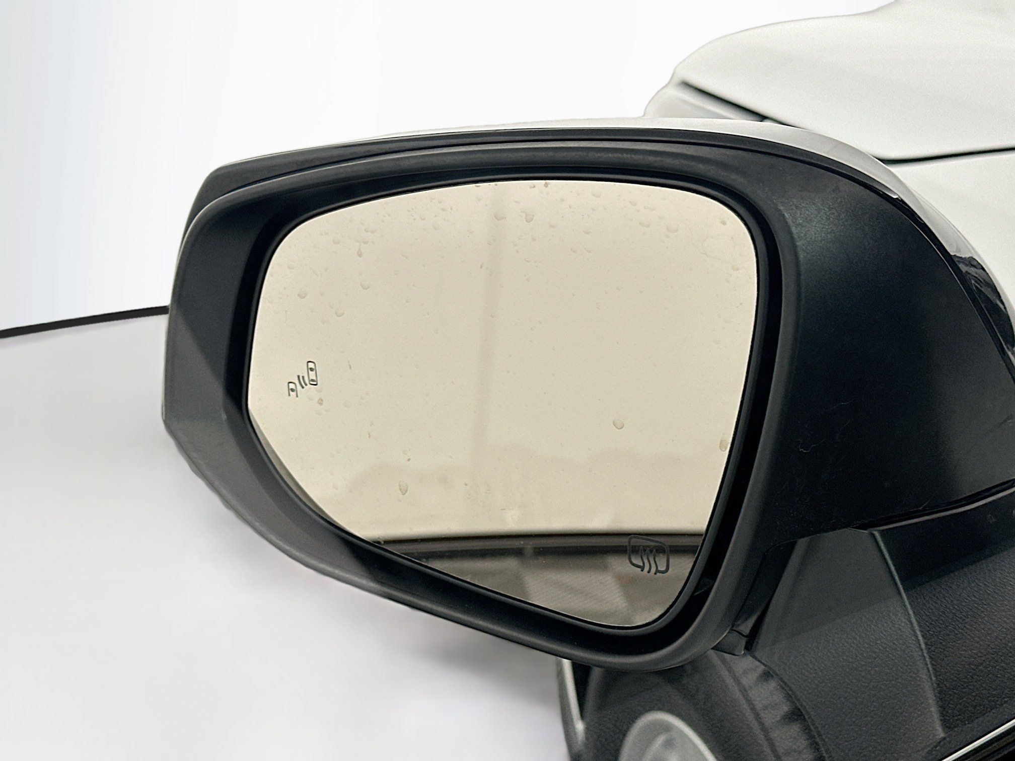 Used 2022 Toyota Highlander LE FWD image 16