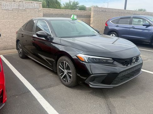 Used 2024 Honda Civic LX image 5